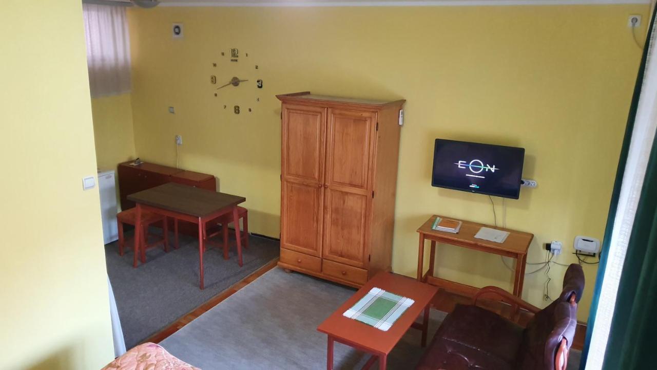 Apartment Roxana Centar Novi Sad Eksteriør billede